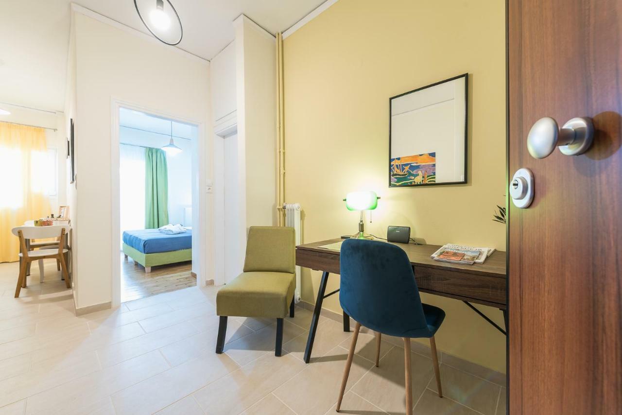 Stylish Kerameikos Apartment By Cloudkeys Athena Bagian luar foto
